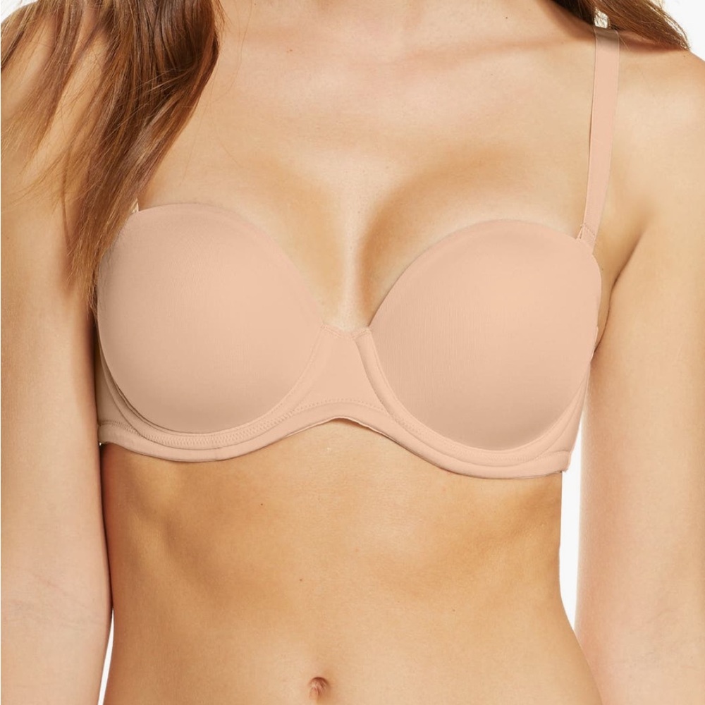 Wacoal Red Carpet Strapless Convertible Underwire Bra - Picture 4 of 6